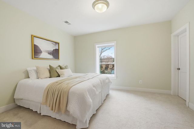 1614 N JACKSON ST, Arlington, VA 22201