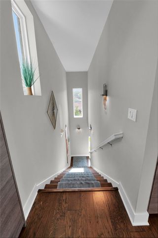1546 N Desoto Place, Fayetteville, AR 72703
