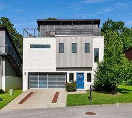 1546 N Desoto Place, Fayetteville, AR 72703