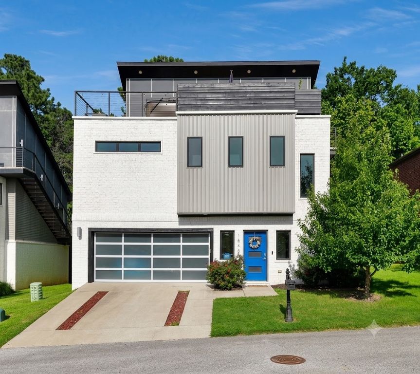 1546 N Desoto Place, Fayetteville, AR 72703