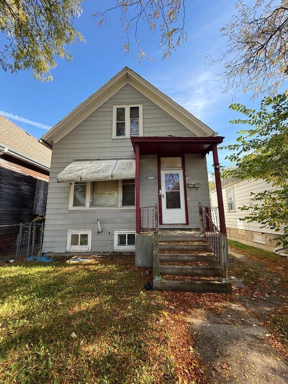 2924 N 6th STREET, Milwaukee, WI 53212