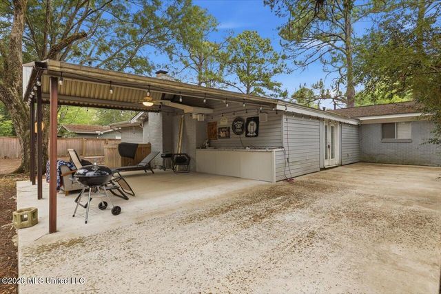 1435 Kimwood Drive, Jackson, MS 39211