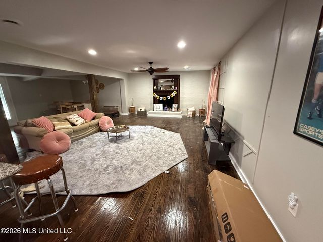 1435 Kimwood Drive, Jackson, MS 39211