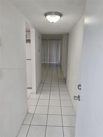 10000 NW 80th Ct 2430, Hialeah Gardens, FL 33016