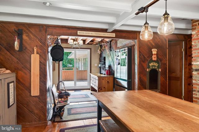 866 SHAVERTOWN RD, Garnet Valley, PA 19060