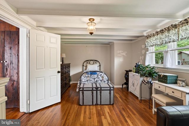 866 SHAVERTOWN RD, Garnet Valley, PA 19060