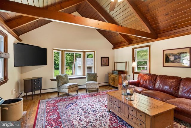 866 SHAVERTOWN RD, Garnet Valley, PA 19060