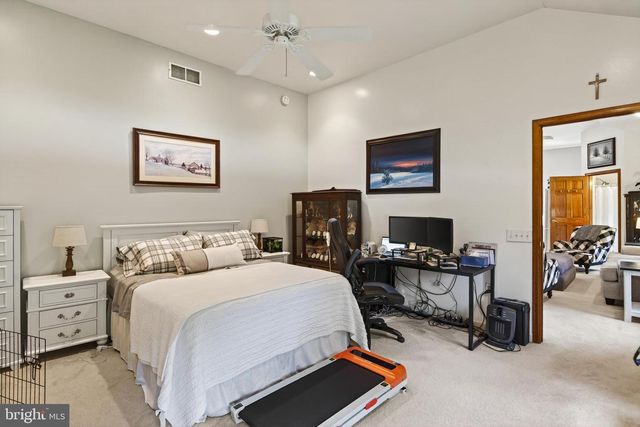 866 SHAVERTOWN RD, Garnet Valley, PA 19060