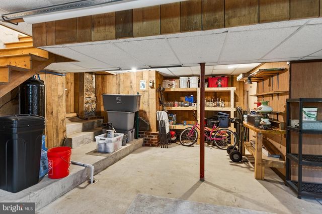 866 SHAVERTOWN RD, Garnet Valley, PA 19060