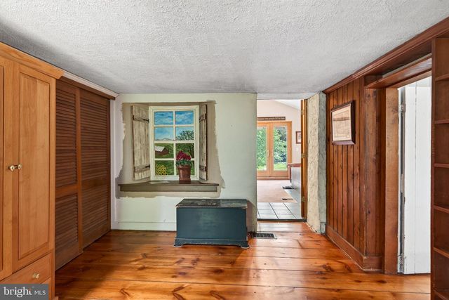 866 SHAVERTOWN RD, Garnet Valley, PA 19060