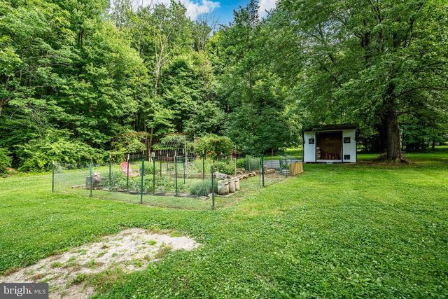 866 SHAVERTOWN RD, Garnet Valley, PA 19060