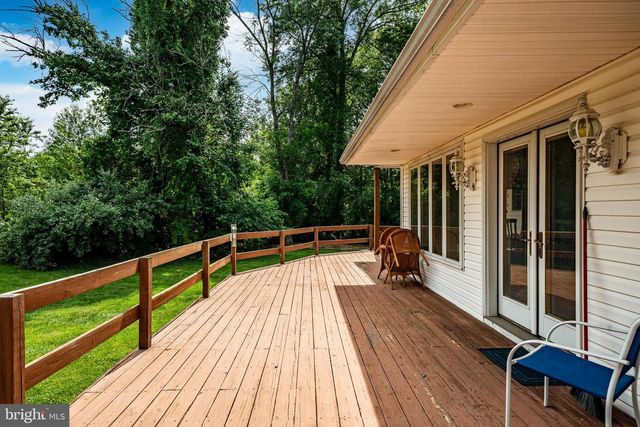 866 SHAVERTOWN RD, Garnet Valley, PA 19060
