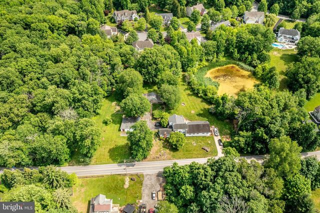 866 SHAVERTOWN RD, Garnet Valley, PA 19060