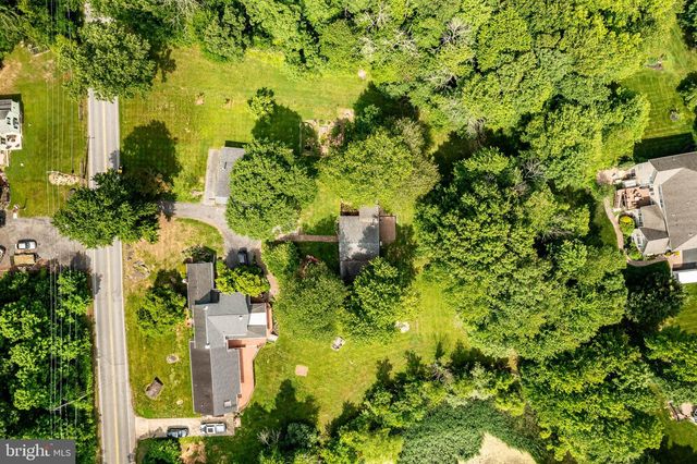866 SHAVERTOWN RD, Garnet Valley, PA 19060