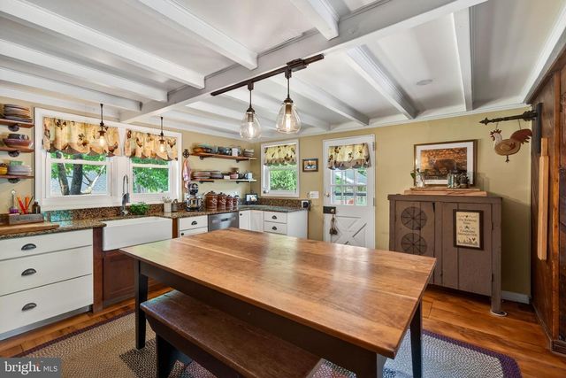 866 SHAVERTOWN RD, Garnet Valley, PA 19060