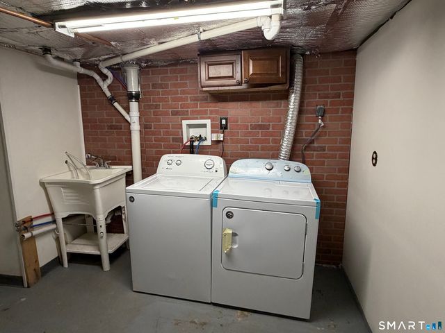 535 Chase Avenue, Waterbury, CT 06704