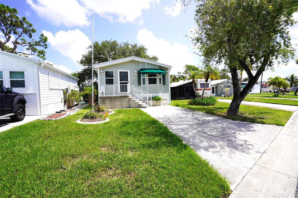 125 BROOKSHIRE DRIVE, Nokomis, FL 34275