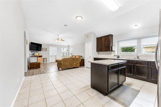 13707 Arcadia Creek Lane, Rosharon, TX 77583