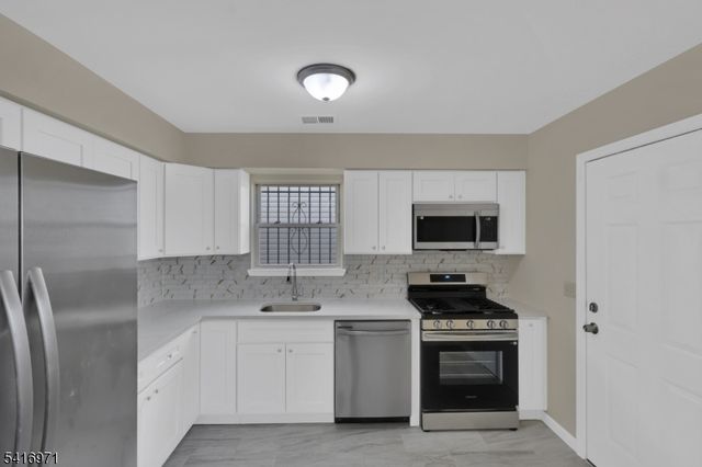 289 14TH AVE, Newark City, NJ 07103