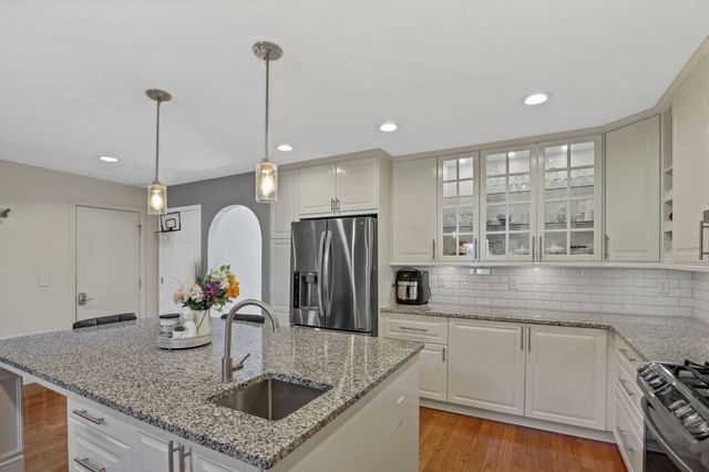49 Knights Bridge Drive W, Pickerington, OH 43147
