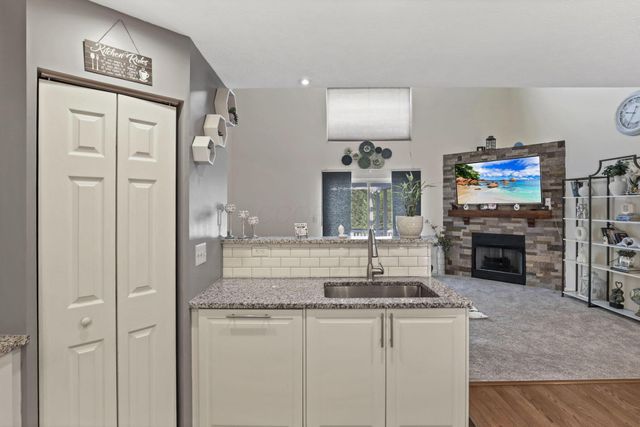 49 Knights Bridge Drive W, Pickerington, OH 43147