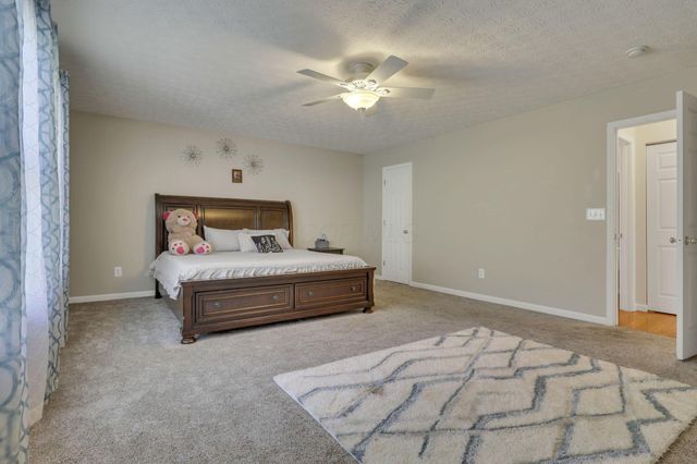 49 Knights Bridge Drive W, Pickerington, OH 43147
