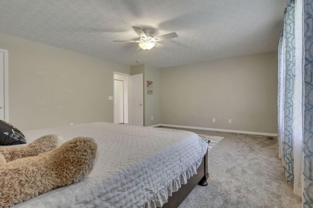 49 Knights Bridge Drive W, Pickerington, OH 43147
