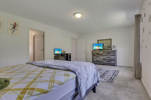 49 Knights Bridge Drive W, Pickerington, OH 43147