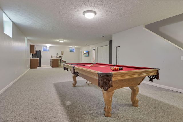 49 Knights Bridge Drive W, Pickerington, OH 43147