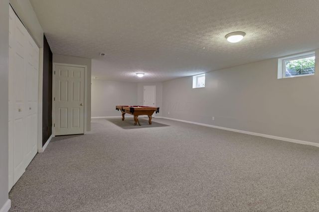 49 Knights Bridge Drive W, Pickerington, OH 43147