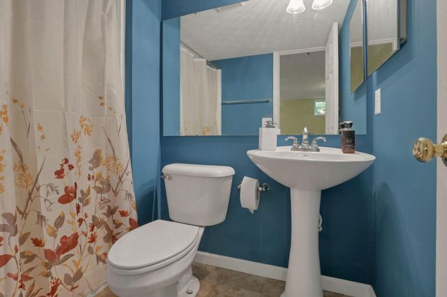49 Knights Bridge Drive W, Pickerington, OH 43147