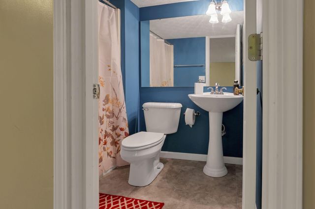 49 Knights Bridge Drive W, Pickerington, OH 43147