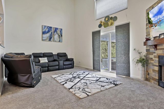 49 Knights Bridge Drive W, Pickerington, OH 43147