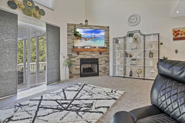 49 Knights Bridge Drive W, Pickerington, OH 43147
