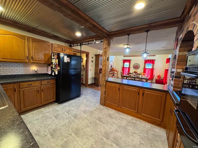 258 ADAMS Avenue, Peru, IN 46970