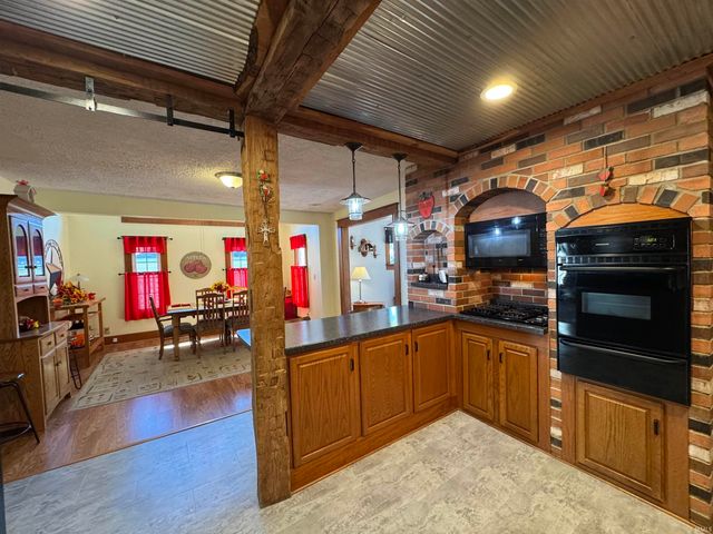 258 ADAMS Avenue, Peru, IN 46970