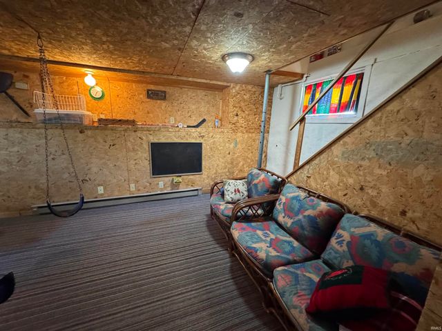 258 ADAMS Avenue, Peru, IN 46970