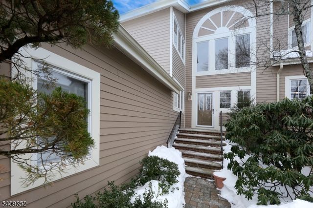 7 Coniston Ct, Wayne Twp., NJ 07470