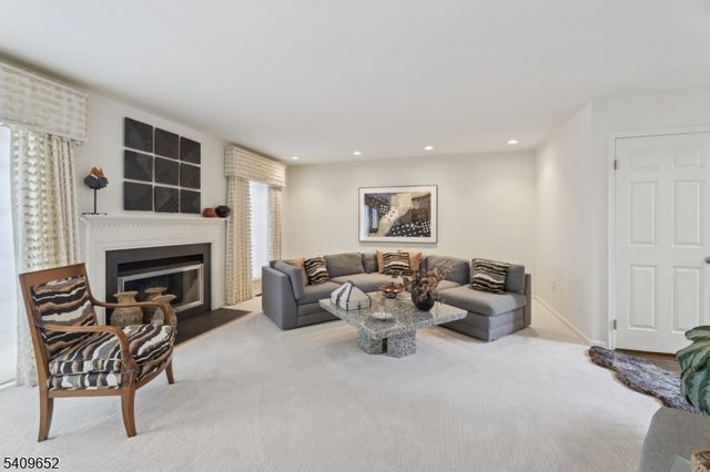 7 Coniston Ct, Wayne Twp., NJ 07470