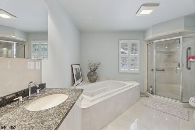 7 Coniston Ct, Wayne Twp., NJ 07470