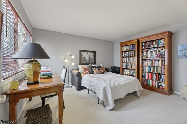 7 Coniston Ct, Wayne Twp., NJ 07470