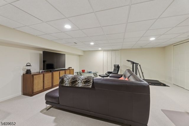 7 Coniston Ct, Wayne Twp., NJ 07470