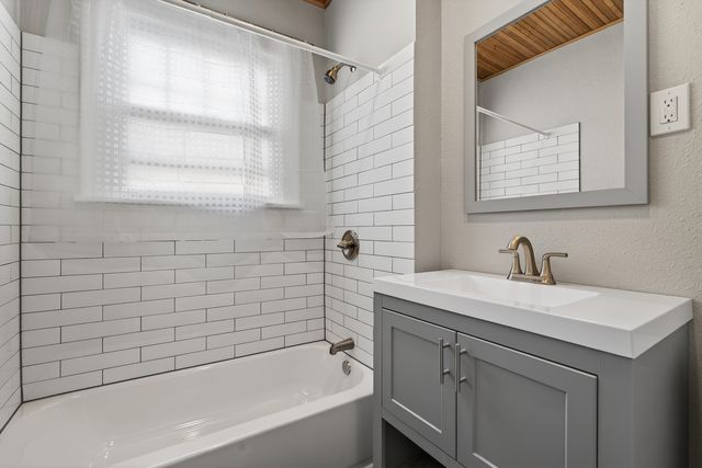 639 Dunbar Street, Beecher, IL 60401