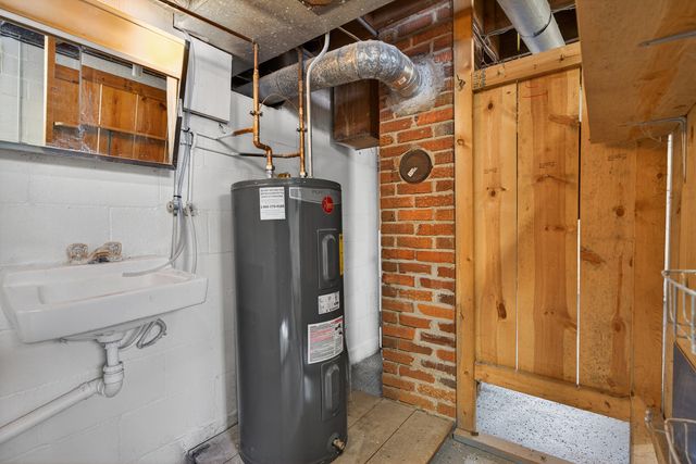 639 Dunbar Street, Beecher, IL 60401