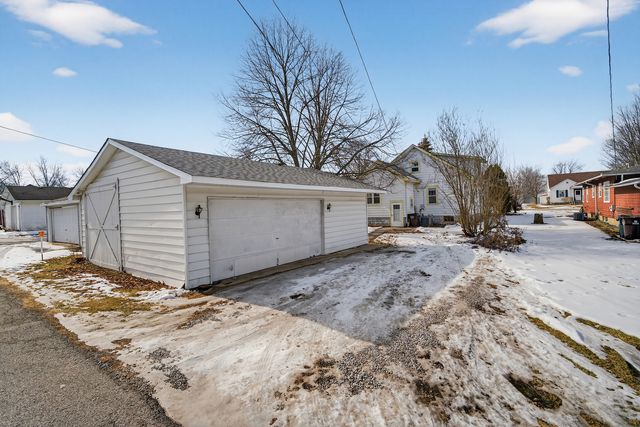 639 Dunbar Street, Beecher, IL 60401