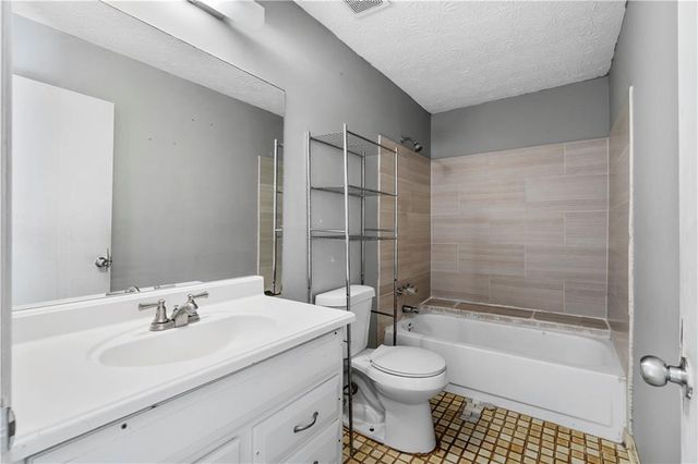 2520 Wildflower Lane, Lawrenceville, GA 30044