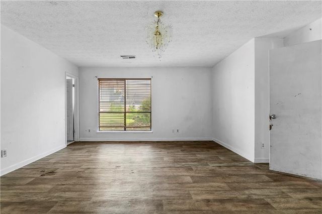 2520 Wildflower Lane, Lawrenceville, GA 30044
