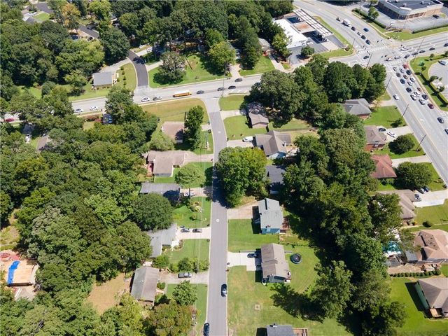 2520 Wildflower Lane, Lawrenceville, GA 30044