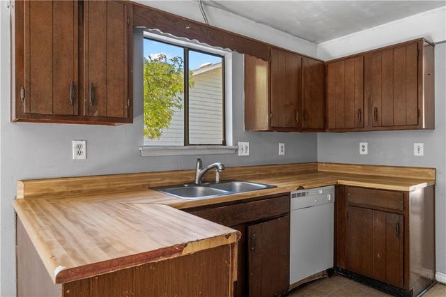 2520 Wildflower Lane, Lawrenceville, GA 30044