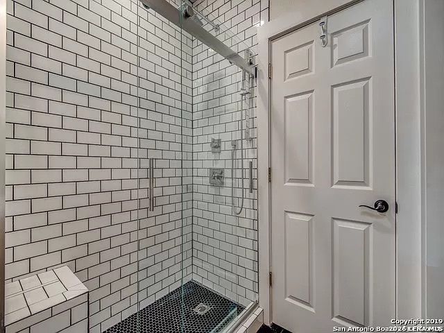 30 Chapel Hill, San Antonio, TX 78240